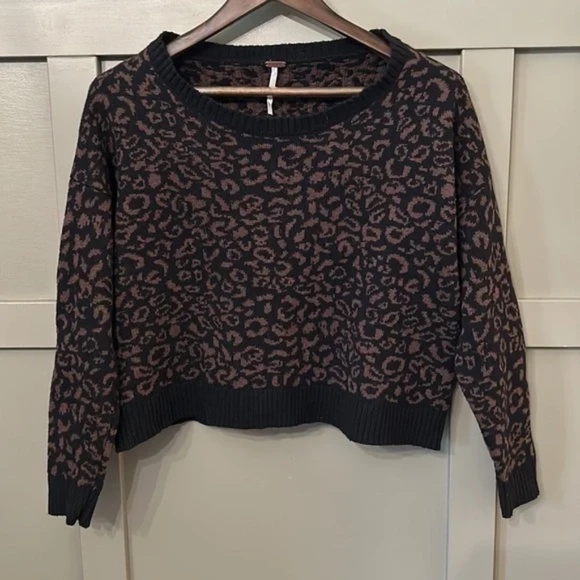 Free People Leopard Print Sweater Alpaca Wool Blend Oversized Size Small - Picture 7 of 13